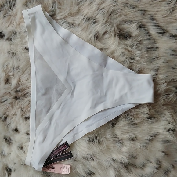 VS Very Sexy Brazilian, 4-Piece Set - Picture 9 of 16